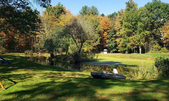 Tillson Casa | The Bear Den at 'Blue Heron Watch' Nature Getaway