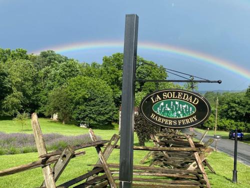 Harpers Ferry Casa | The Bears Den at La Soledad