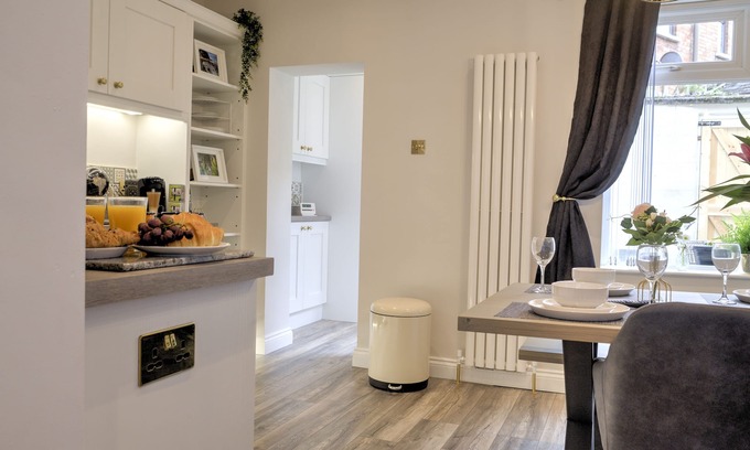 Belfast Casa | The Belfast Boutique Central Cozy Sleeps7