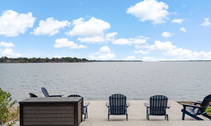Gun Barrel City Casa | The Bellevue Cottage
