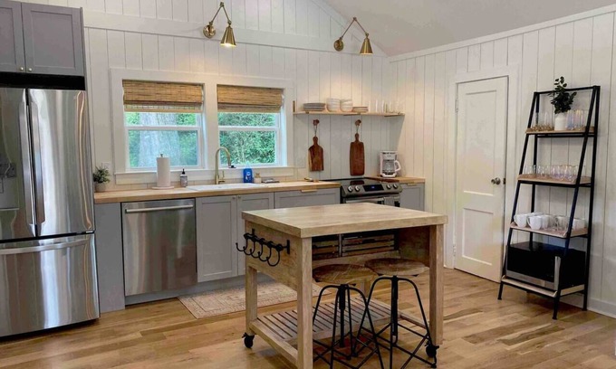 Belmont Cabaña | The Belmont Cottage - 2 bedroom