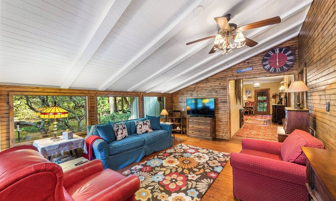 Mentone Cabaña | The Berry House in downtown Mentone