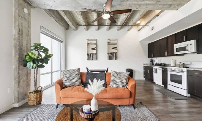 Historic Downtown Baton Rouge Apartamento | The Best of Downtown Living!