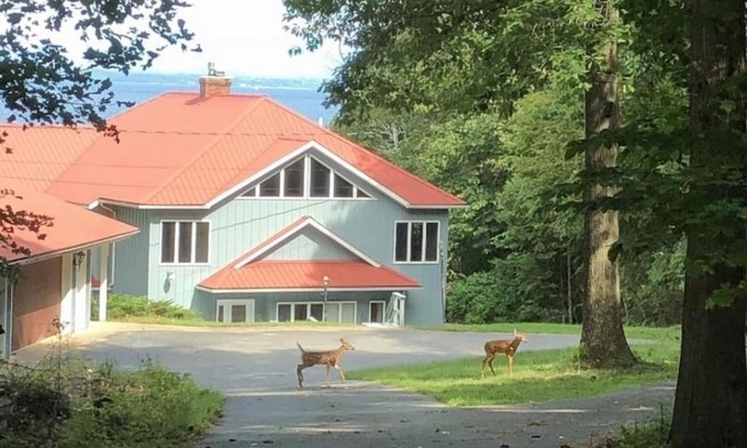 Town of Chesterfield Casa | The Big-Lake Lodge at Lake Champlain