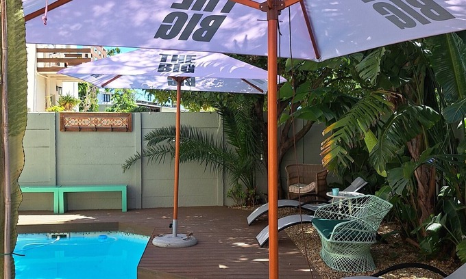 Green Point Hotel | THE BIG Luxury Backpackers