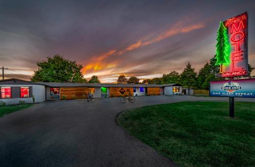Bentonville Hotel | The Bike Inn