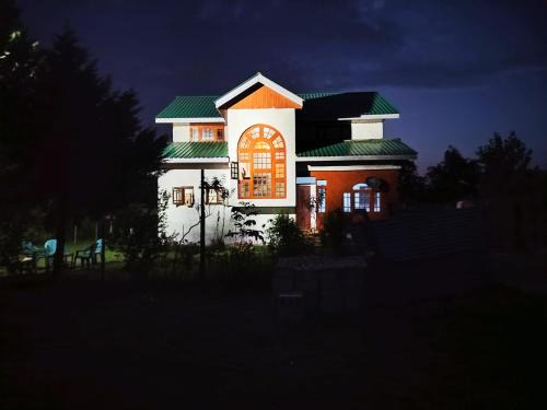 Harwan Casa | The Bilt farmhouse