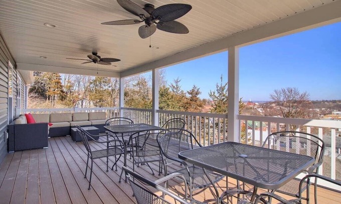 Hermann Casa | Casa grande y hermosa de 6 dormitorios con una vista grande y hermosa