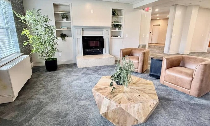 North Central Omaha Apartamento | The Blackstone Summar