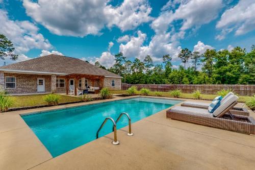 Crestview Casa | The Blue Canoe