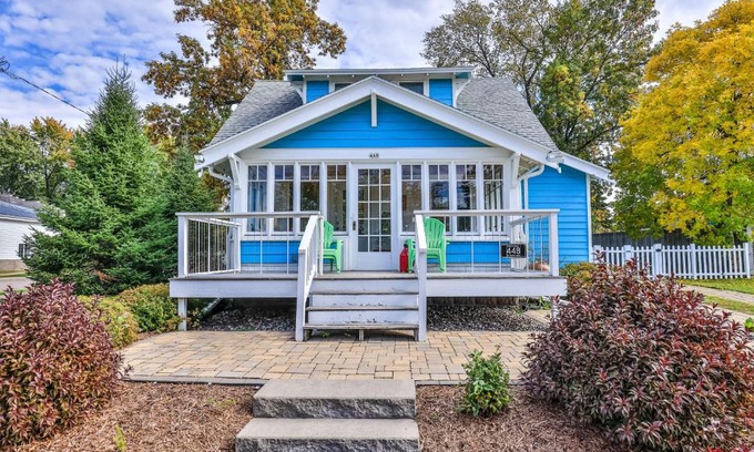 Minocqua Casa | The Blue Cottage