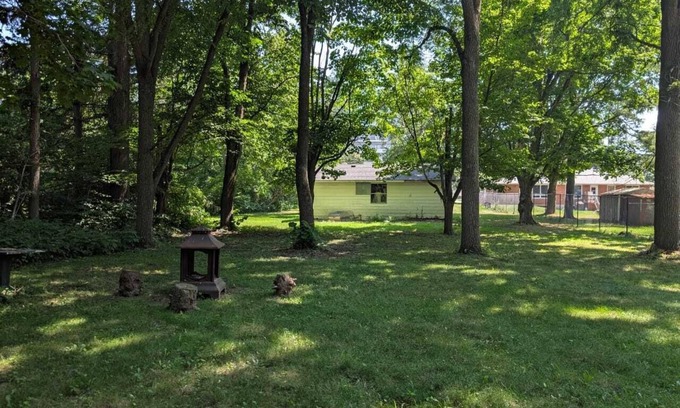 Courtice Casa | The Blue Door Retreat. Cottage style living in the city!