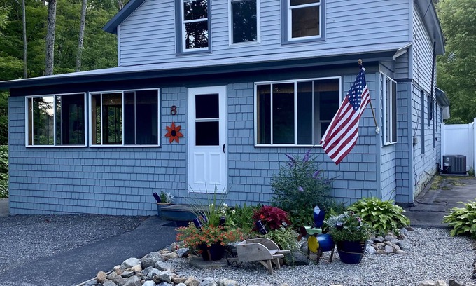 Bolton Landing Casa | The Blue Escape - Enjoy downtown by foot