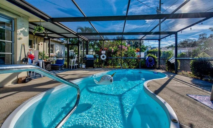 South Pinellas Community Council Casa | The Blue Fin, 3 Bed/ Heated Pool/ XBOX