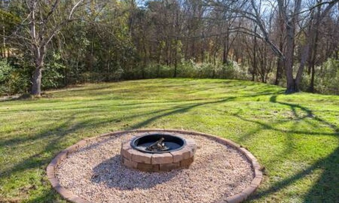 Durham Casa | The Blue Fox - Exquisite 4BR House in N. Durham