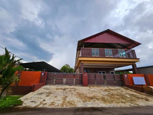 Asam Kumbang Casa | The Blue Guest House, WiFi, Free Parking, Aulong