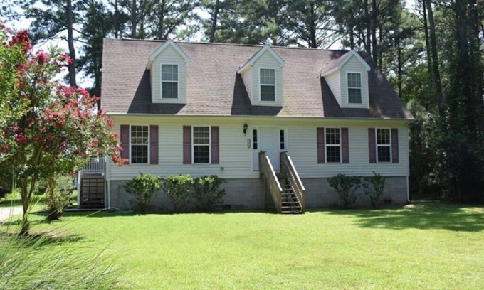 Piney Island Casa | The Blue Heron-Close to Beach & Large Screened Porch!