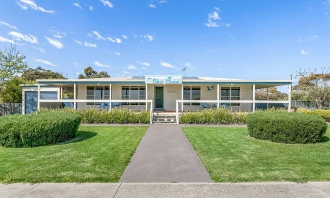Bonney Casa | The Blue House Summar