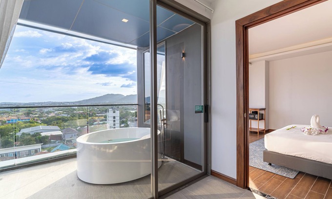 Chalong Hotel | The Blue Mavi Hotel