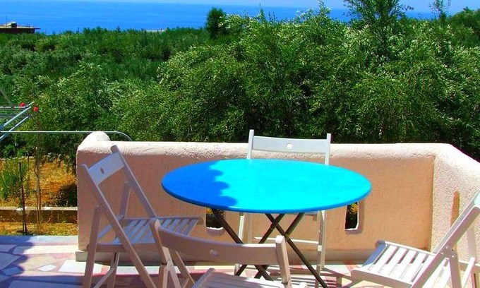 Ferma Apartamento | The Blue Moon Apartment "Iris Blu", vista al mar, a 500 metros de la playa