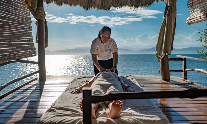 Moalboal Hotel | The Blue Orchid Resort