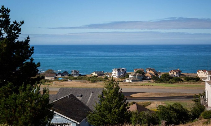 Shelter Cove Casa | The Blue Pelican