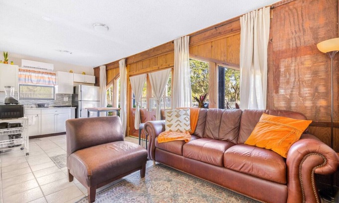Dover Casa | The Blue Star Private and cozy