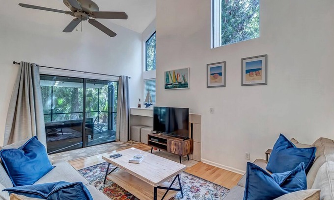 Palm Valley Casa | The Blue Turtle - 3-bedroom, Furnished Townhome Rental in TPC Sawgrass