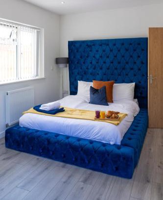 Headington Apartamento | The Bluebird Apartment, Built in 2023, 2 minutes walk to JR Hospital & Manor, Ideal for Oxford Brookes University