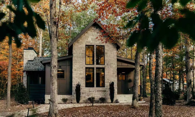 Monteagle Casa | The Bluebird Cabin