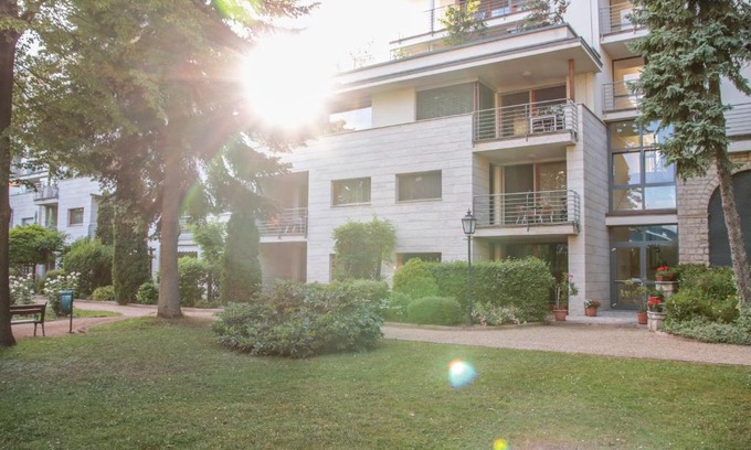 Balatonfured Apartamento | The Bluedeck Wellness Apartment