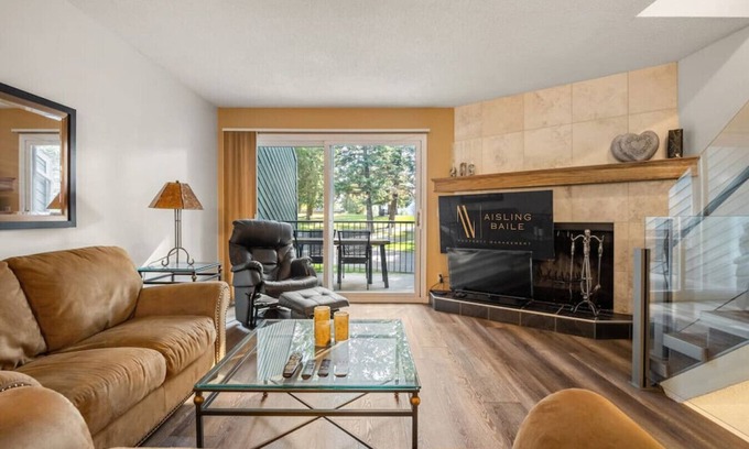 East Kootenay Apartamento | The Bluenose | Indoor Pool & Hot Tub | Beach | Gym