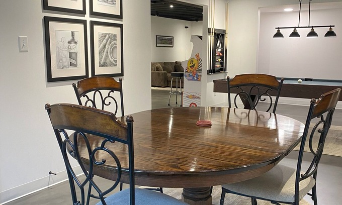 Manhattan Casa | The Bluestem Social