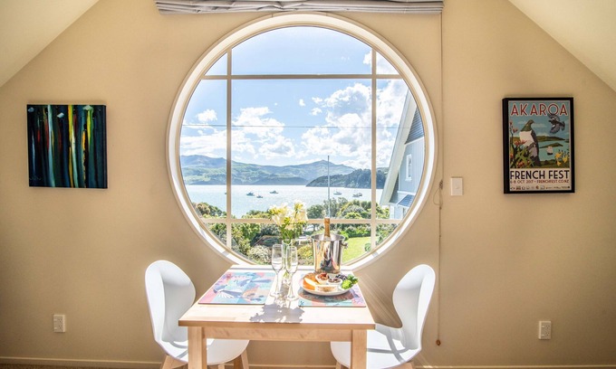 Akaroa Cabaña | The Boathouse - Akaroa Holiday Home