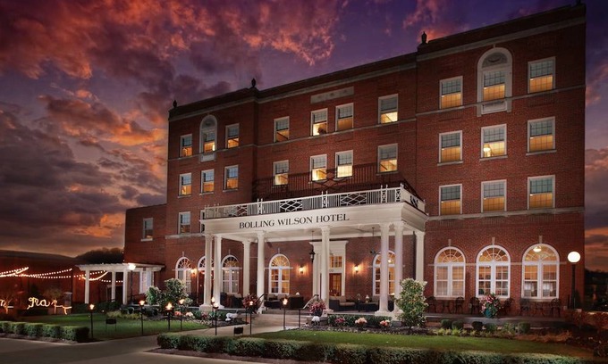 Wytheville Hotel | The Bolling Wilson Hotel, Ascend Hotel Collection