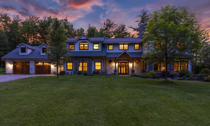 Bolton Landing Casa | The Bolton House - 5 BR 3.5 BA Home with Hot Tub