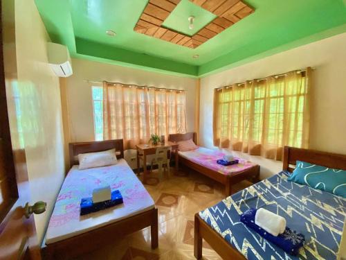 Paracelis Casa | The Bougain Villa Guest House