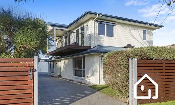 Rye Casa | The Boulevard – Bay Views, 100m to Rye Foreshore