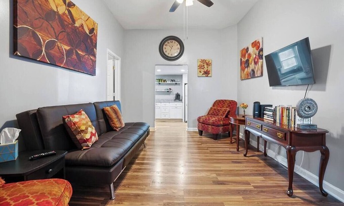 Shelby Park Casa | The Bourb-Inn|3 Bed|Shelby Park