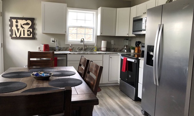 Shepherdsville Casa | THE BOURBON BARREL - Close to Louisville, E-town, and Glendale!