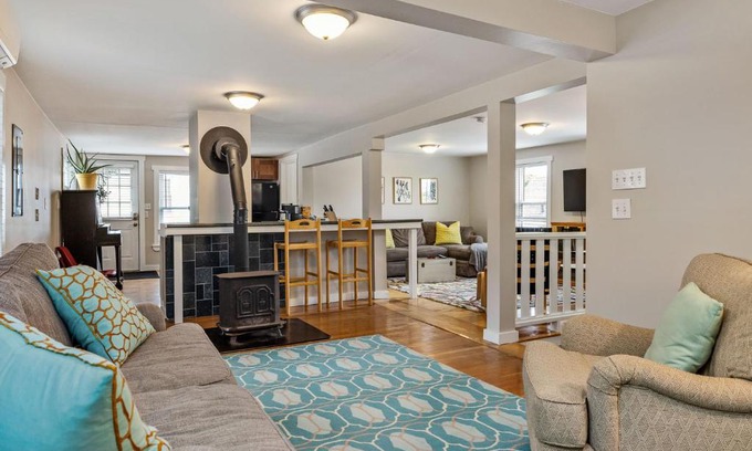Munjoy Hill Apartamento | The Brew House - 2nd Floor Private Apartment