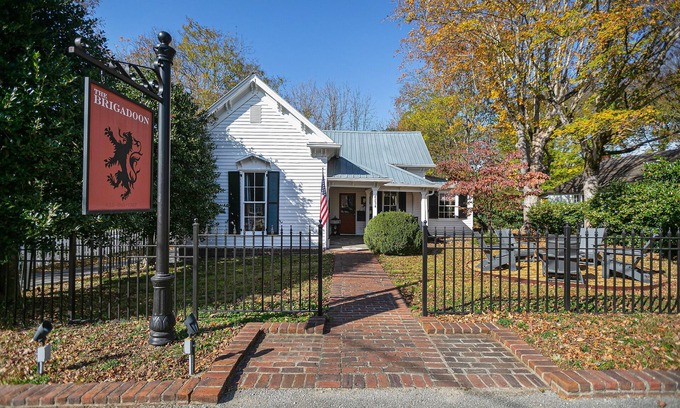 Leipers Fork Casa | The Brigadoon a Breathtaking Cottage in Leipers Fork
