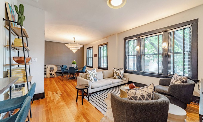 North Center Apartamento | The Broasis at Wrigley