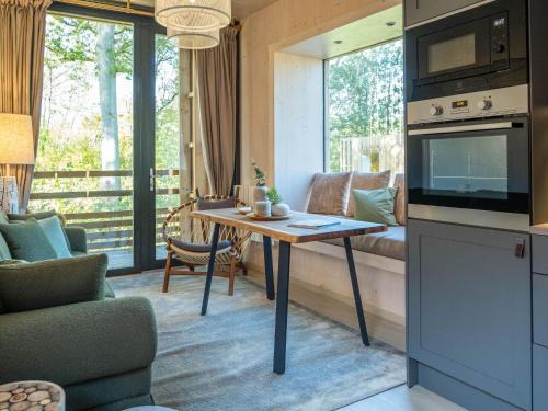 Maubray Casa | The Brookside Escape