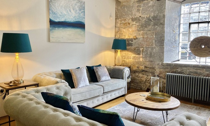Plymouth Apartamento | The Bruce @ RWY Family Apartment - sleeps 7 guests in 2 bedrooms