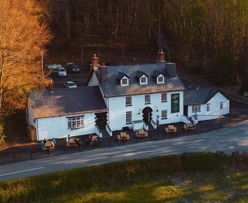 Llandderfel Hotel | The Bryntirion Inn