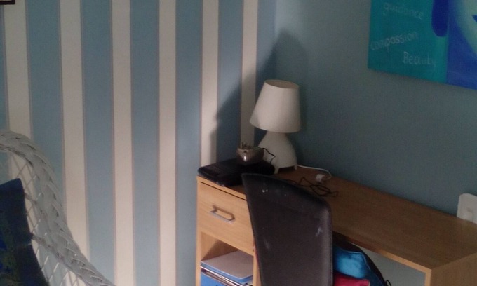 Crawley Down Casa | LA SALA DE BUDA (TRANQUILA Y LIMPIA) 15 MINUTOS DE GATWICK.