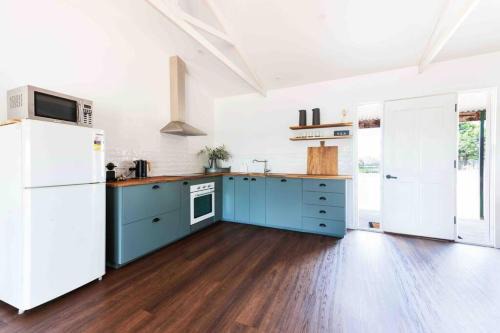 Young Casa | The Bungalow Cottage