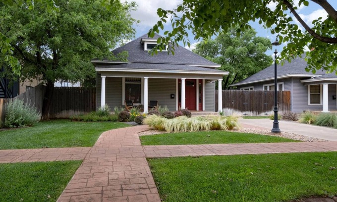Amarillo Casa | The Bungalow in Amarillo