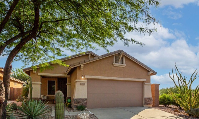 Anthem Casa | The Bungalow on Owen, Turf with Putting Green!